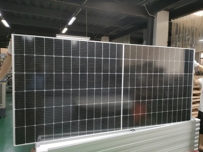 1712899701 600W Solar Panel